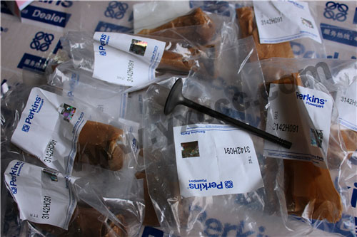 柴油機(jī)1206E配件銷售中心油底殼墊、T414441壓縮機(jī)、氣門、搖臂軸(1200)